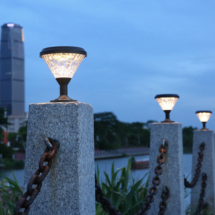 太陽光 防水 LED 柱灯 柱フェンスランプ