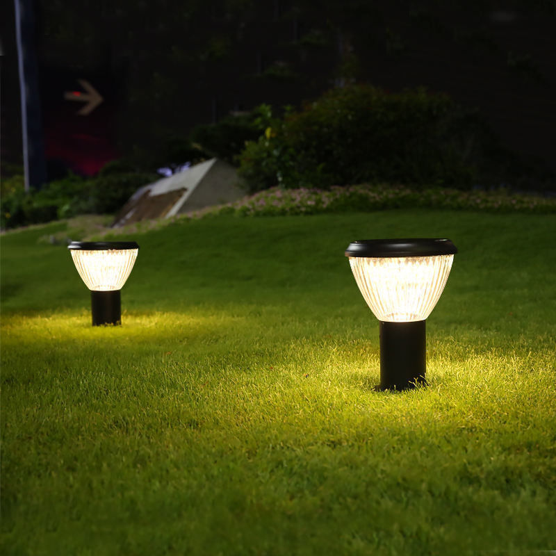 ソーラー 庭灯 柱 門 庭園 景観 庭園 飾り付け の LED 灯
