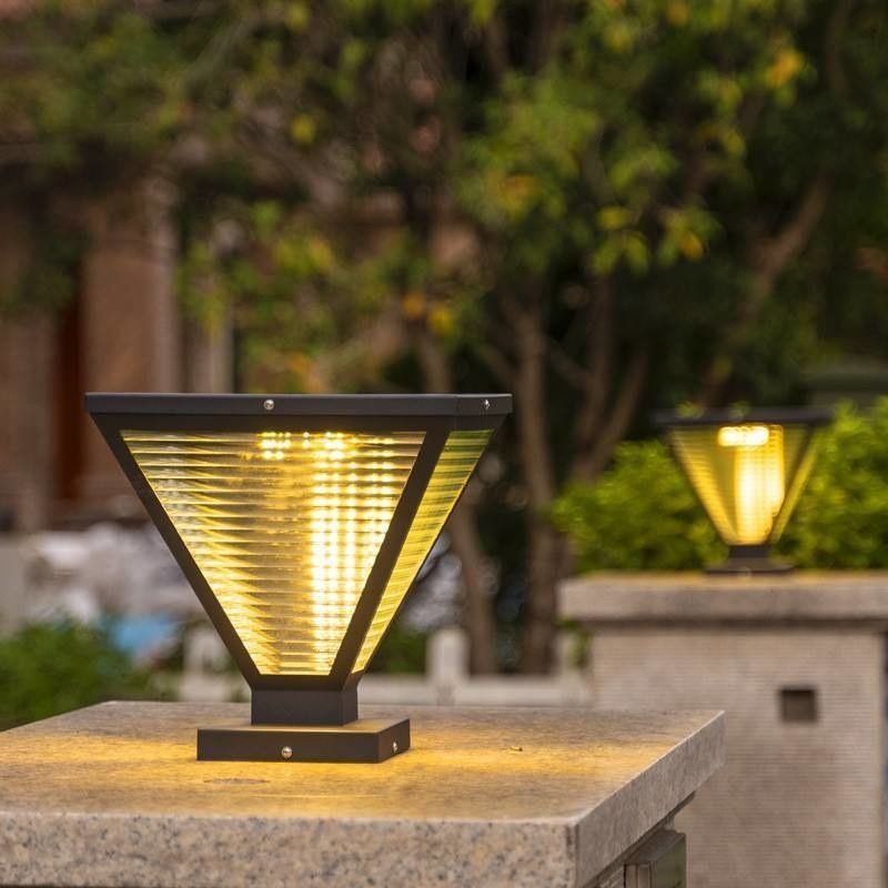 耐久性のあるLED太陽光発電の柱灯 防水電気ランプ 屋外柱用