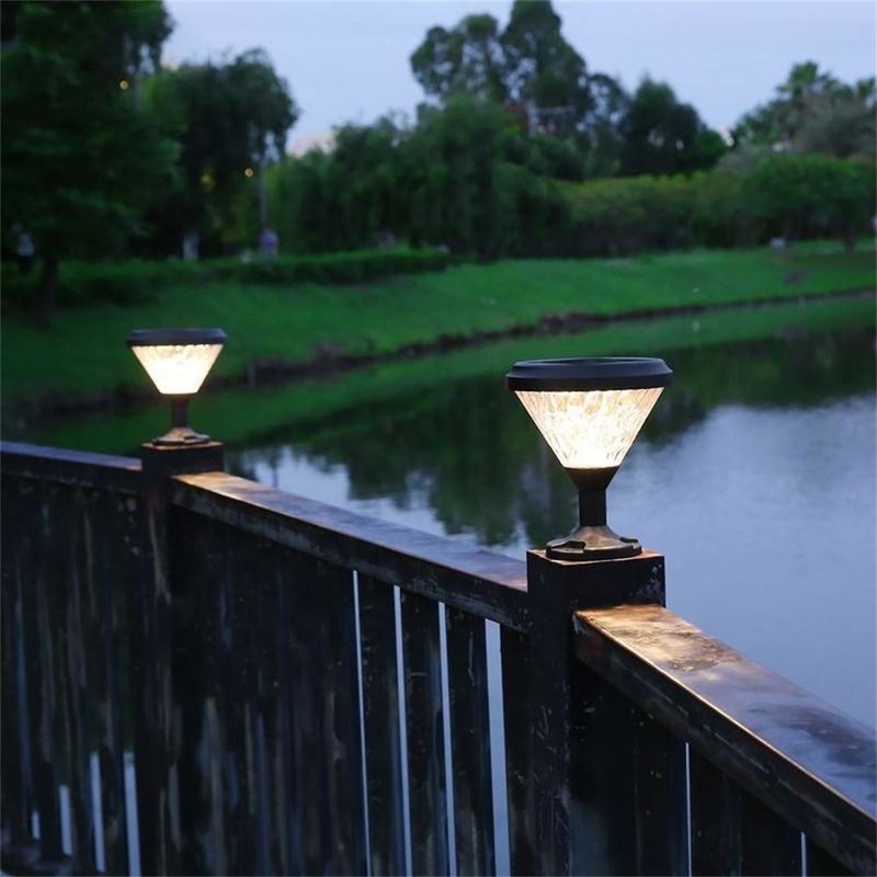ヨーロッパ様式 IP65 防水ランプ 庭 ソーラー LED 芝生 庭 バルダー 屋外用 庭灯