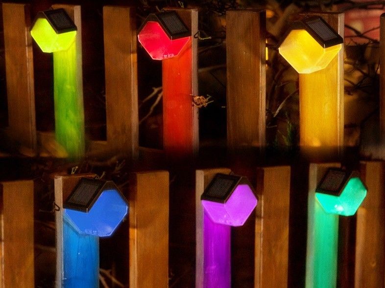 太陽光 LEDストリートライトランプ 暖かいとRGBカラー壁ランプ 屋外装飾デッキのために